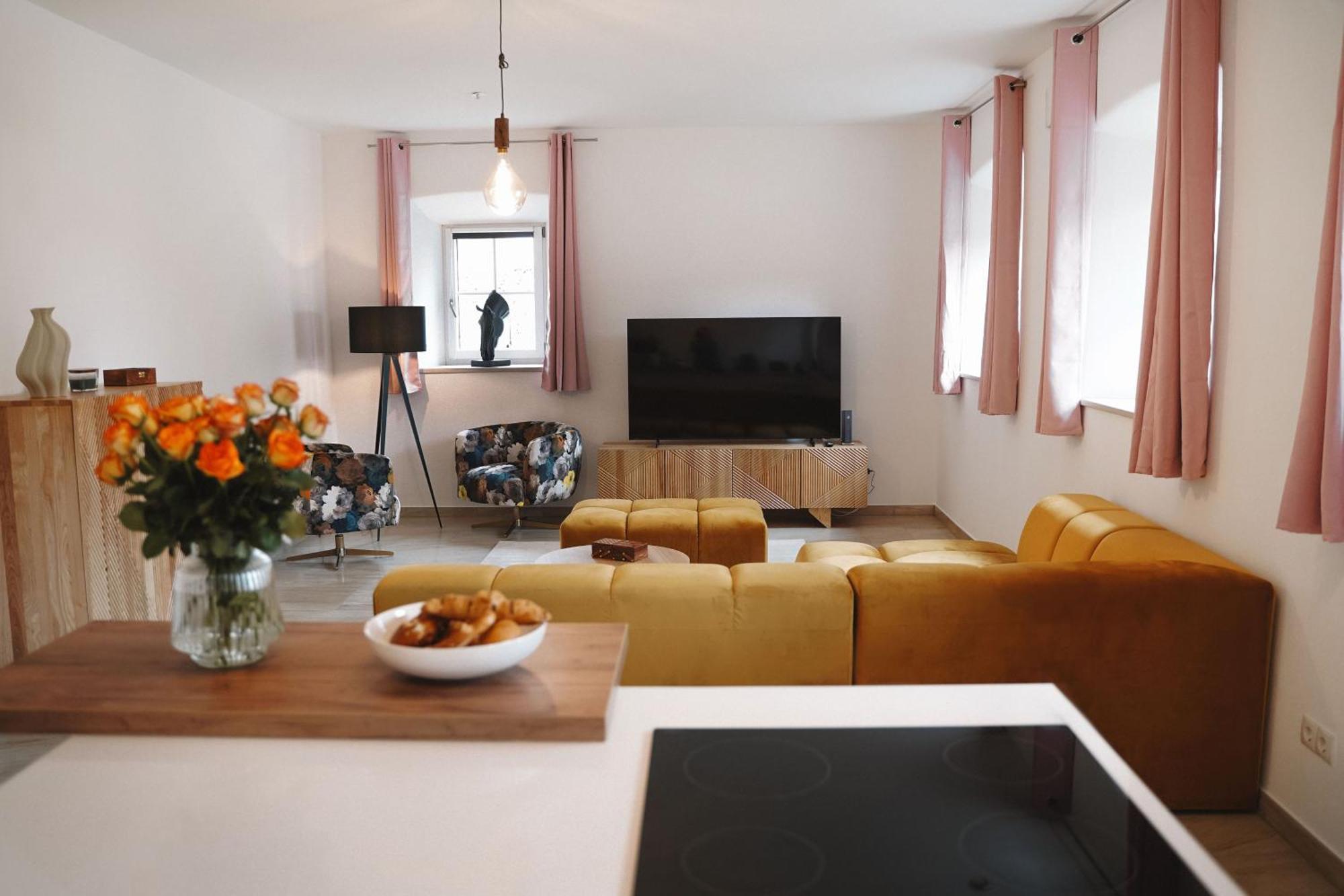 Black Horse Family Apartment - Barrierearm - Pfotenglueck - Familienzeit By Loewenherz Homes Stephanskirchen Buitenkant foto