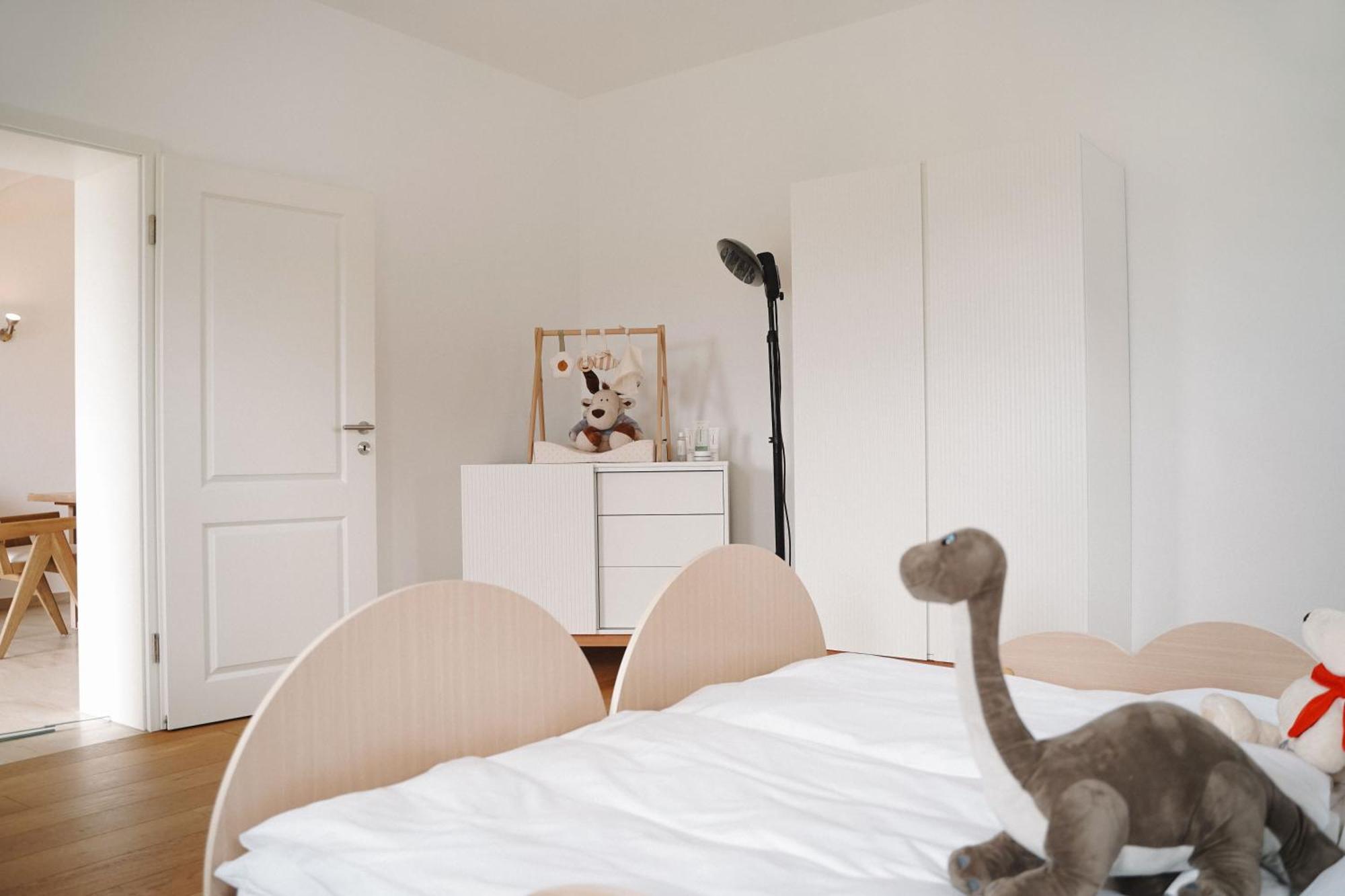 Black Horse Family Apartment - Barrierearm - Pfotenglueck - Familienzeit By Loewenherz Homes Stephanskirchen Buitenkant foto